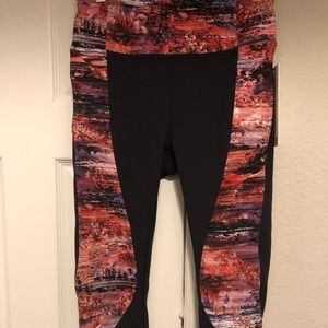 NWT crop Lulu leggings
